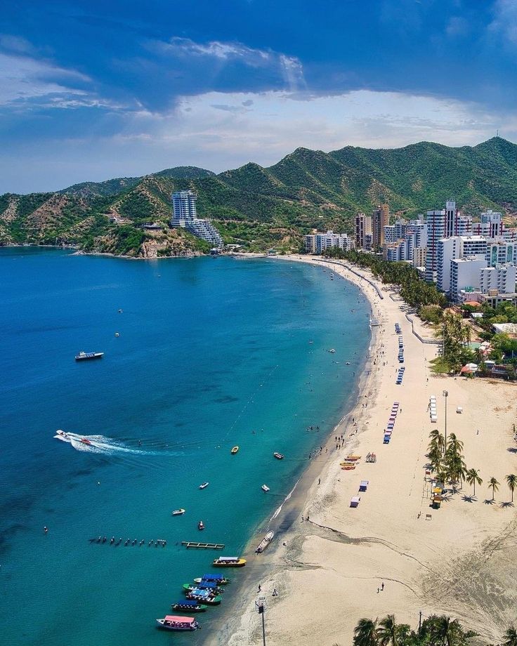 Alquiler de lancha privada en Santa Marta: precios, qué incluye y cómo reservar (Guía 2026)