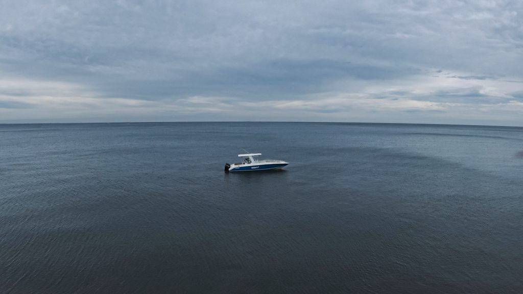 A boat sailing in the open sea near Santa Marta.